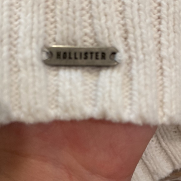 Hollister sweater - Picture 5 of 7